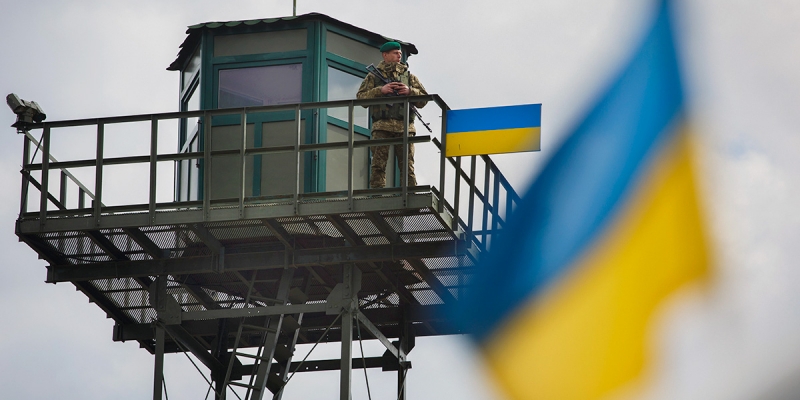  zelensky prometió estudiar la cuestión de prohibir la entrada de rusos a Ucrania 