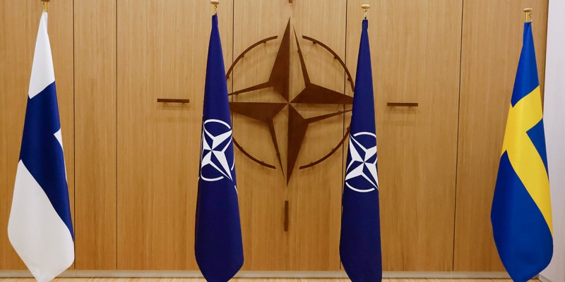  Medvedev consideró que Suecia y Finlandia como parte de la OTAN no amenazan a Rusia 