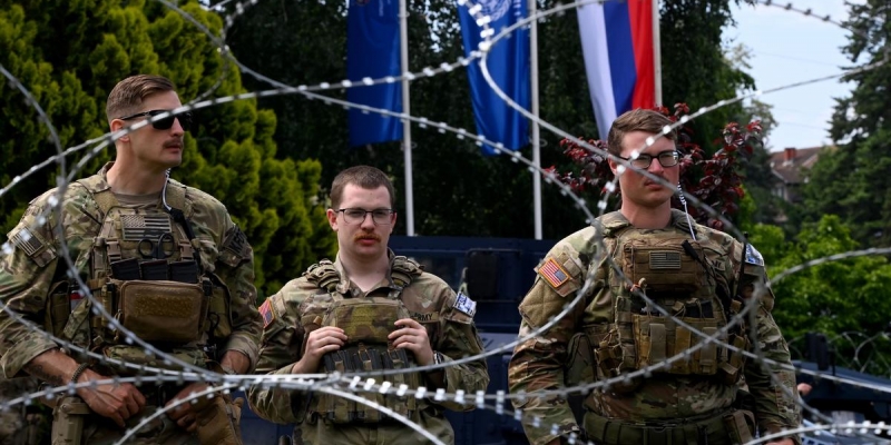 Вучич заявил, что силы НАТО в Косово дали «карт-бланш» на убийство