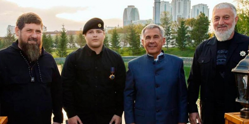 Глава Татарстана наградил 15-летнего сына Кадырова орденом «Дуслык»