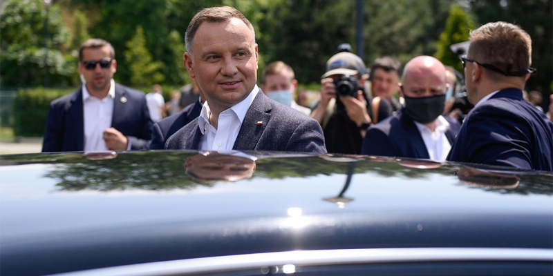 В авто из кортежа президента Польши после поездок на Украину нашли