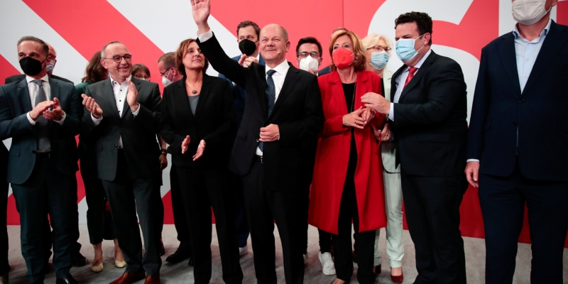  las encuestas de Salida mostraron la victoria de los socialdemócratas sobre el bloque de Merkel