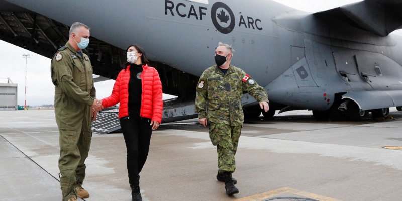  Canadá entregó obuses y municiones a Ucrania
