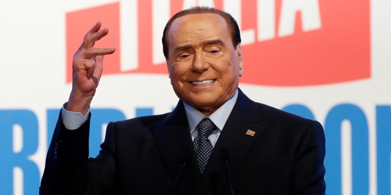  Berlusconi vio « aislar & raquo; las posiciones de Occidente sobre Ucrania del resto del mundo