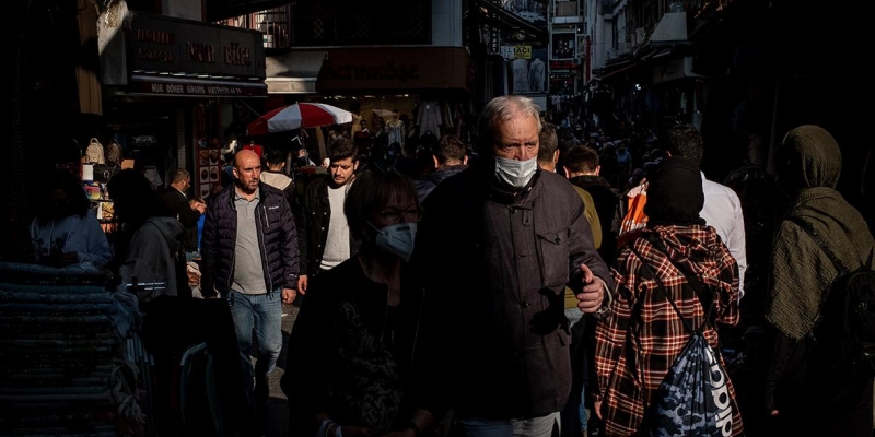  el Ayuntamiento de Estambul advirtió sobre el riesgo de derrumbe de las casas de 10 mil habitantes 